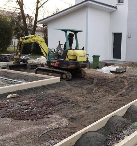 Terrassement exterieur privé